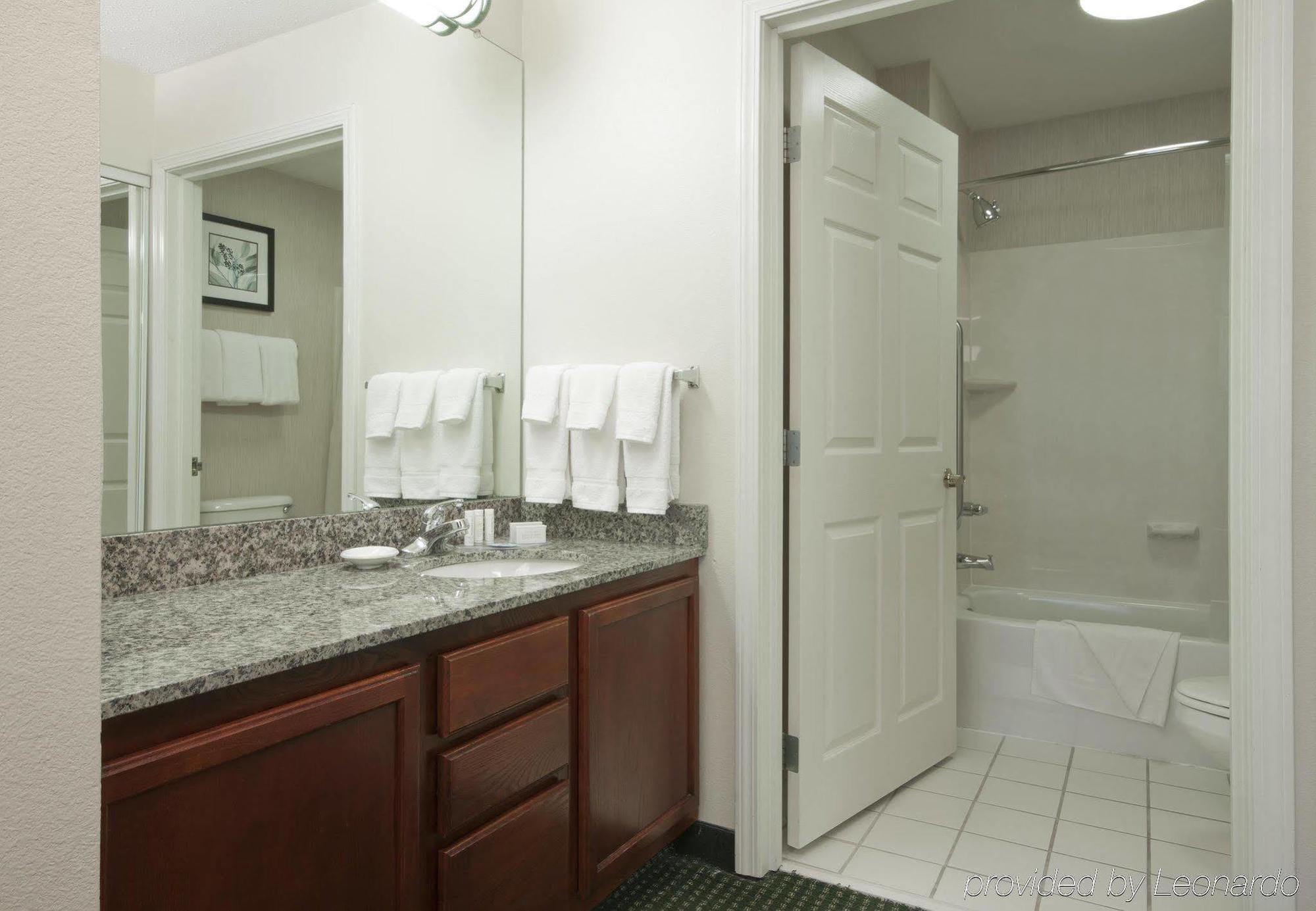 Residence Inn By Marriott Tulsa South Buitenkant foto